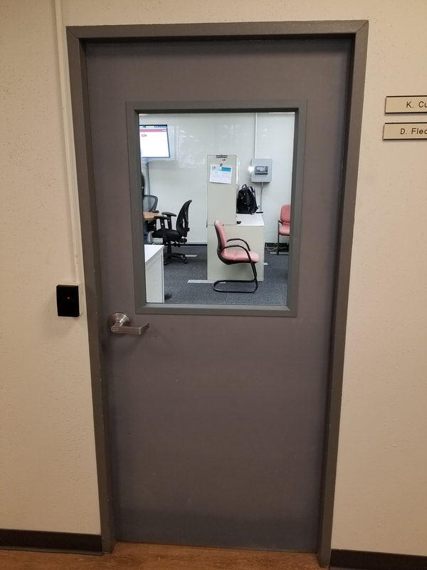 Interior hollow metal door with a glazed half glass lite - Sandusky, OH
